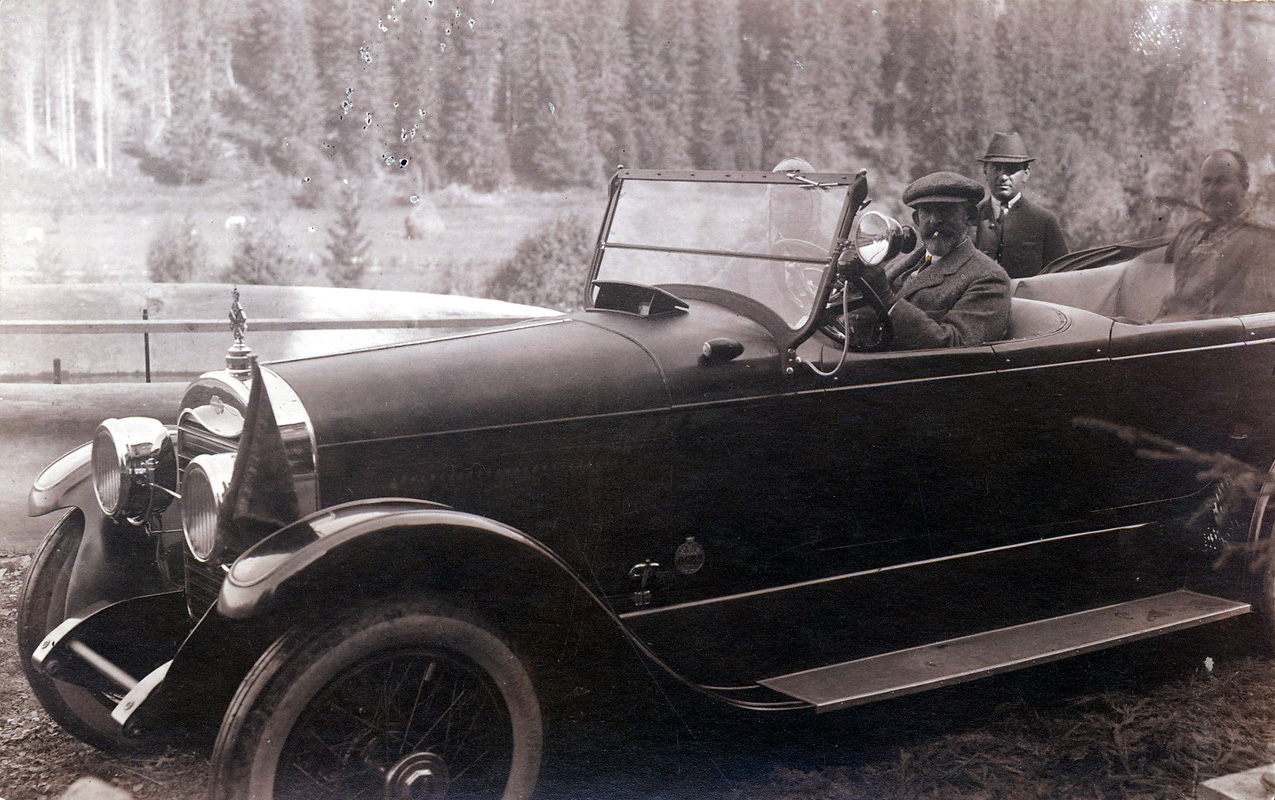 171758 - Castelul de vanatoare din Valea Putnei, Bucovina - 20 august 1924